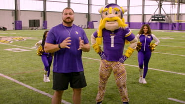 Minnesota Vikings Air Squat exercise video screenshot