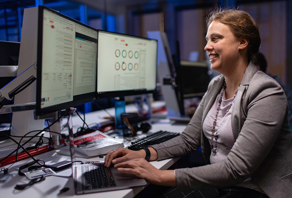 woman working on computer